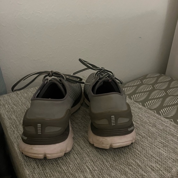 Grey Under Armour Tennis Shoes - Picture 4 of 6